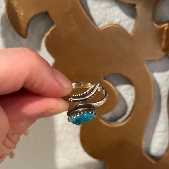 Sterling Silver Raw Turquoise Feather Ring - Picture 4 of 4